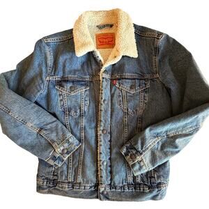 Levi’s Men’s Sherpa Lined Denim Jean Jacket Medium Coat